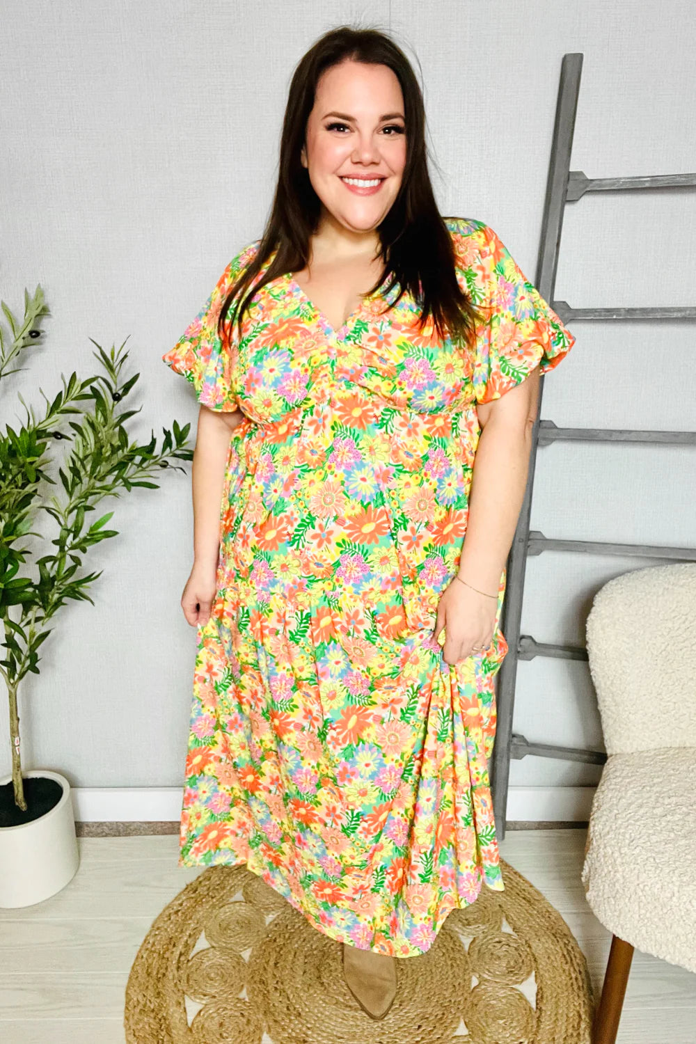 Tell A Story Tiered Daisy Floral Maxi Dress • Yellow