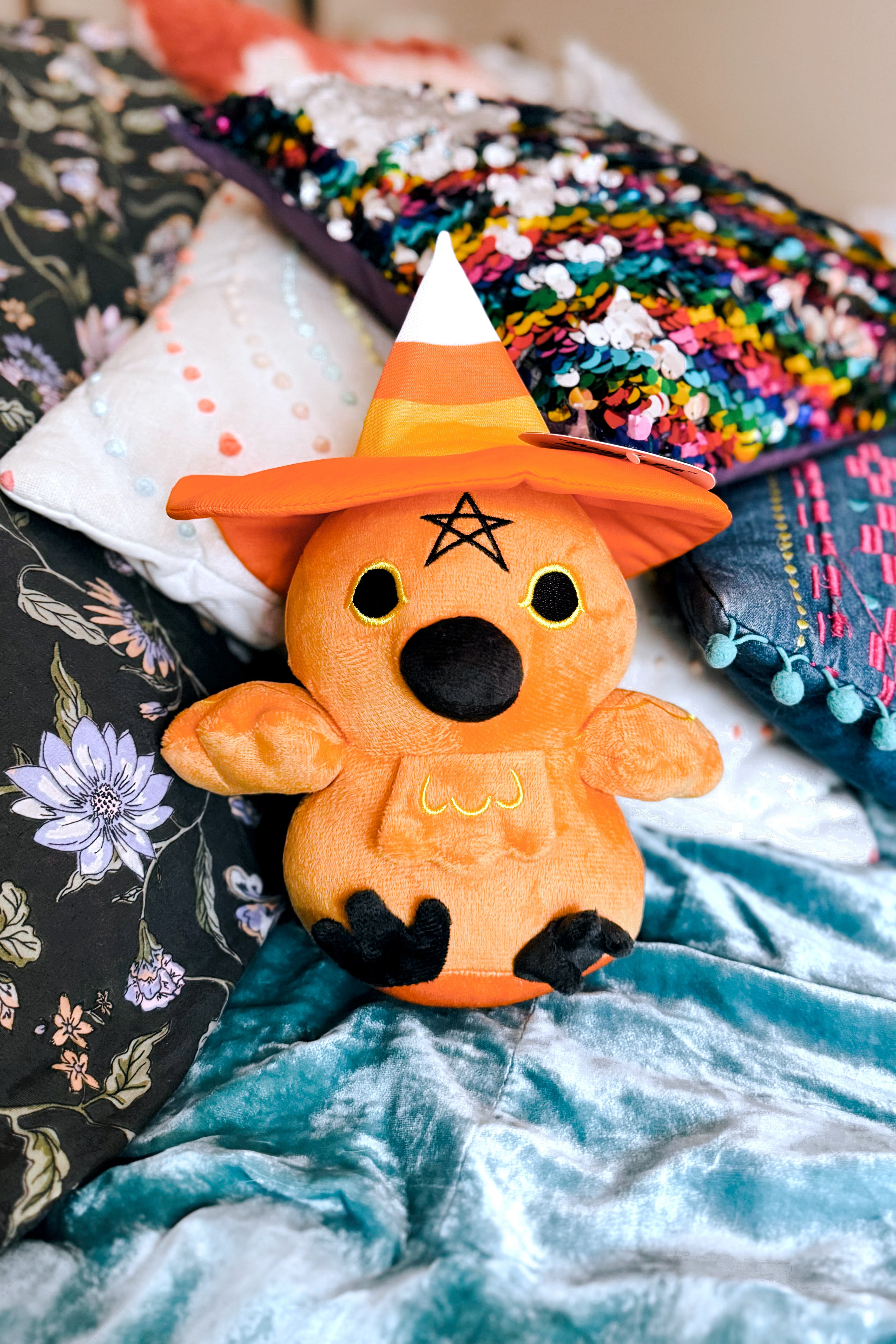 Maggie Pie The Witchy Pumpkin Spice Crow Plushie