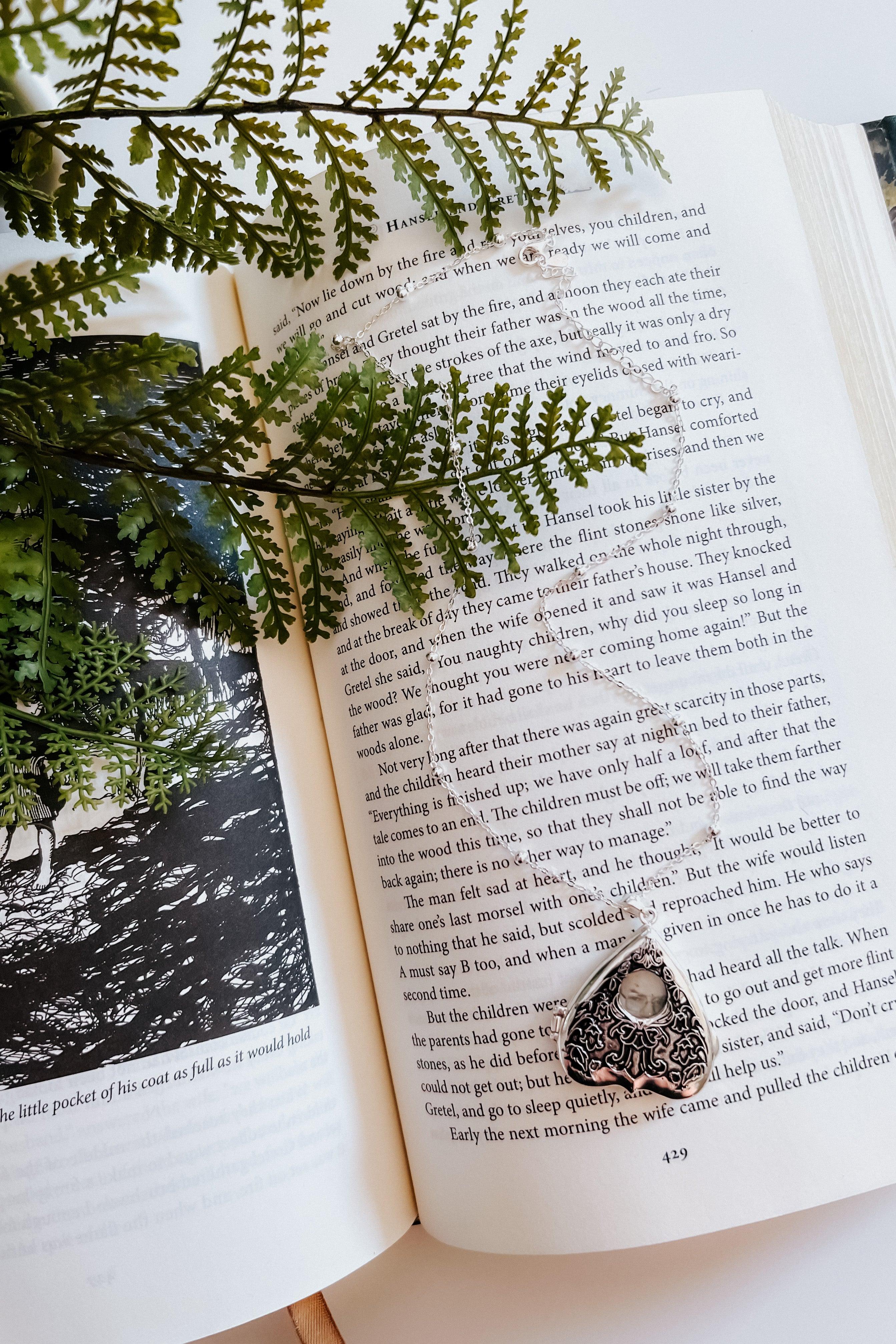 Belladonna Mourning Locket - Atomic Wildflower