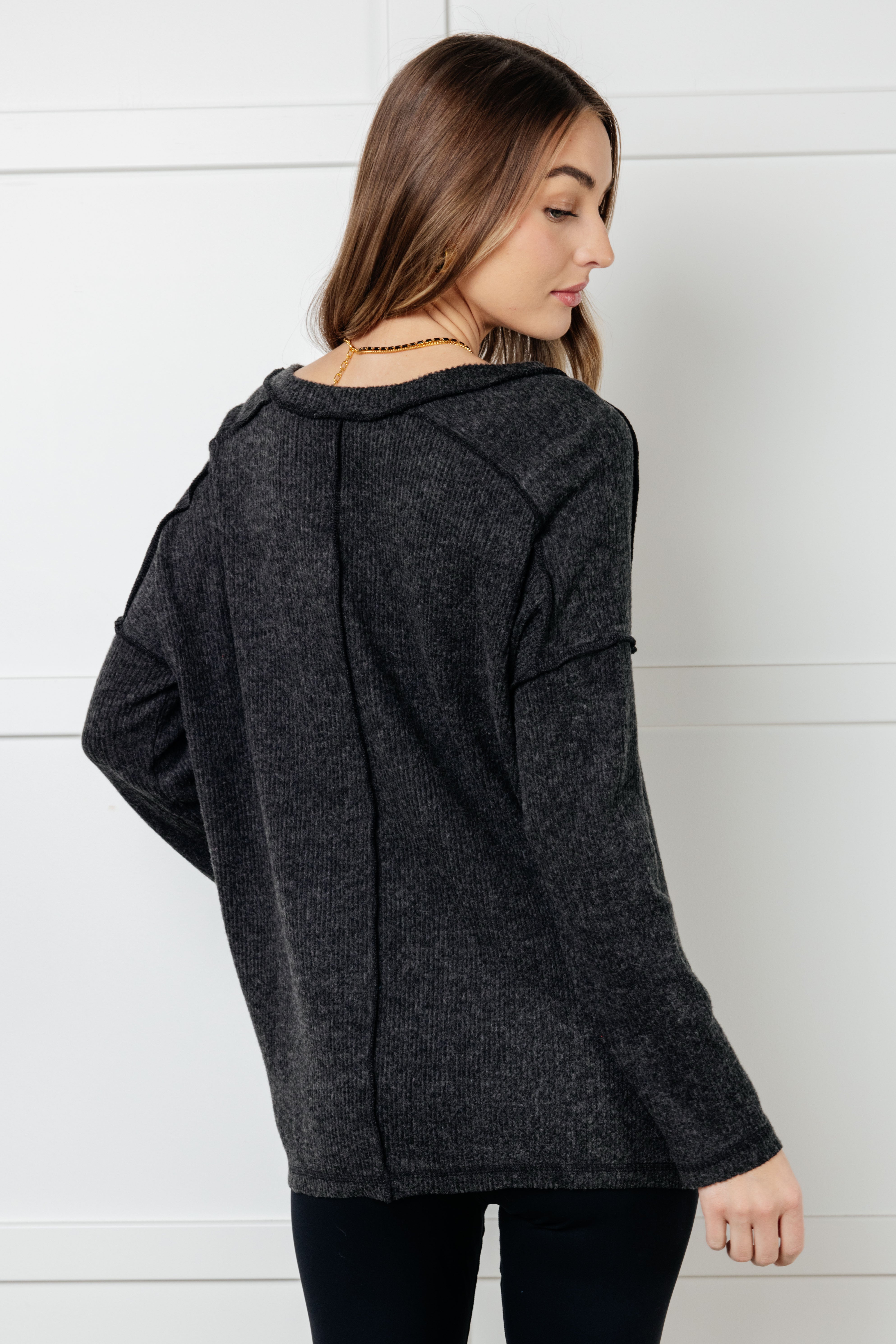 Basically Freezing Brushed Hacci Top • Black