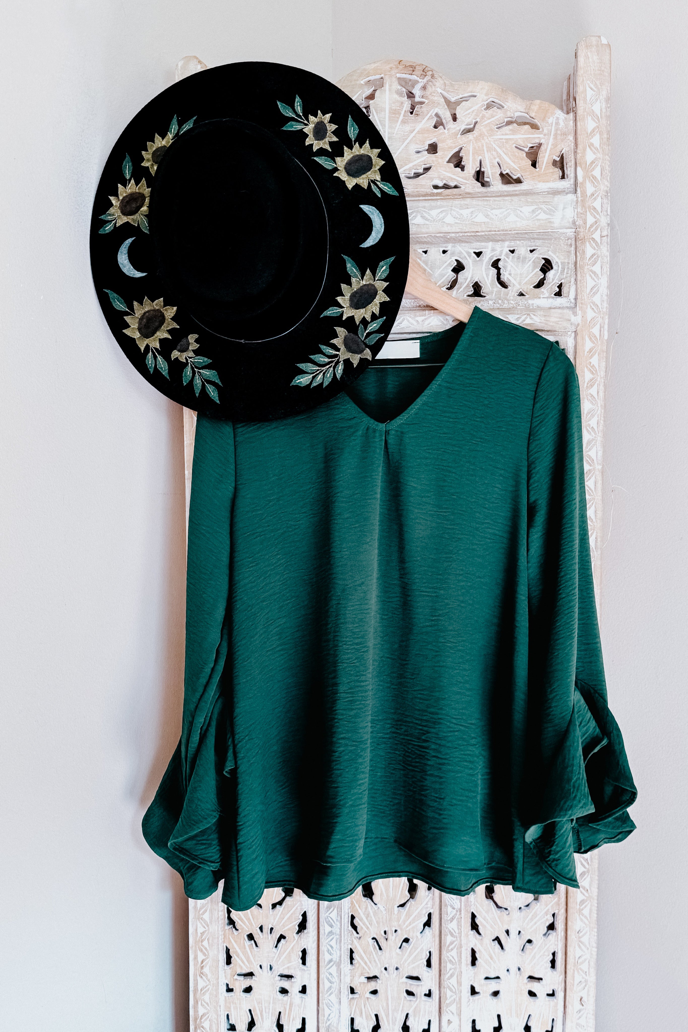 Perfect Day Hi-Lo Ruffle Sleeve Woven Top • Green