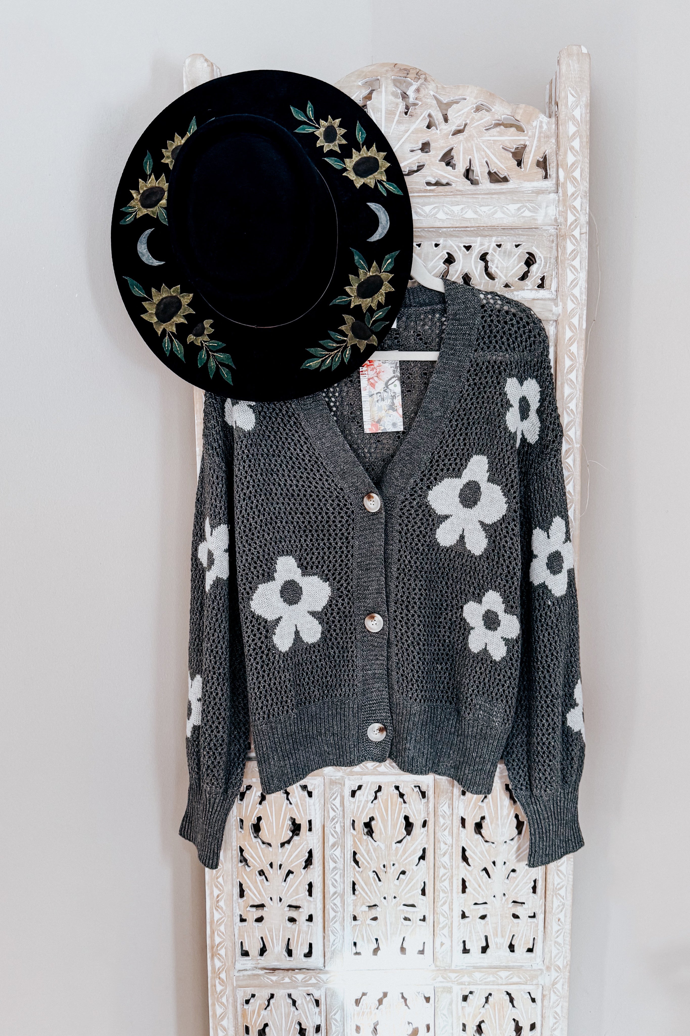 Daisy Do Floral Mesh Button Cardigan