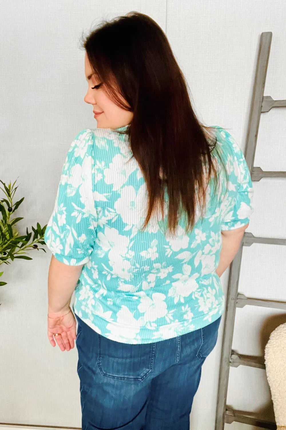 You Heard It Puff Sleeve Floral Top • Mint