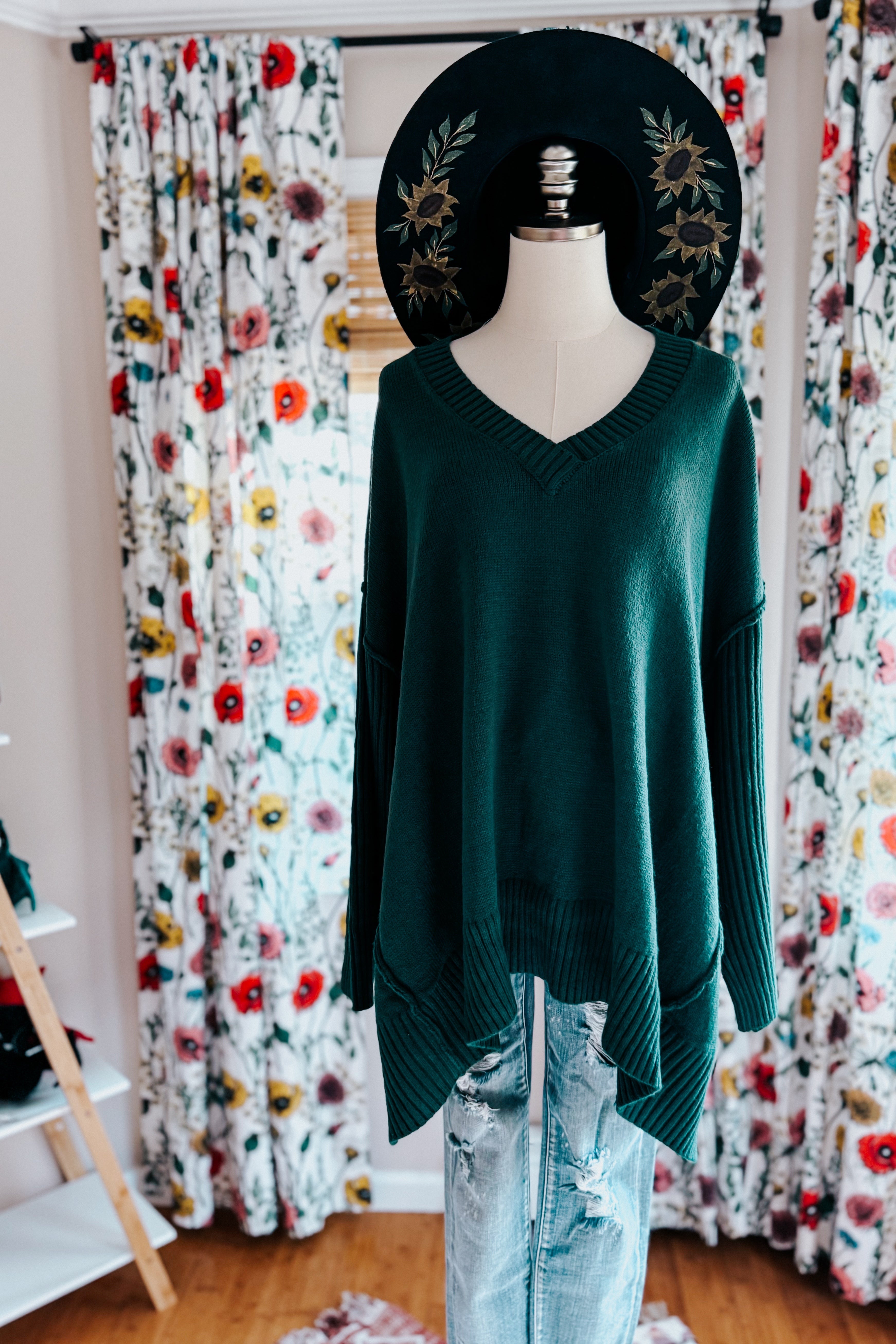 Daydream V Neck Rib Knit Sweater • Green