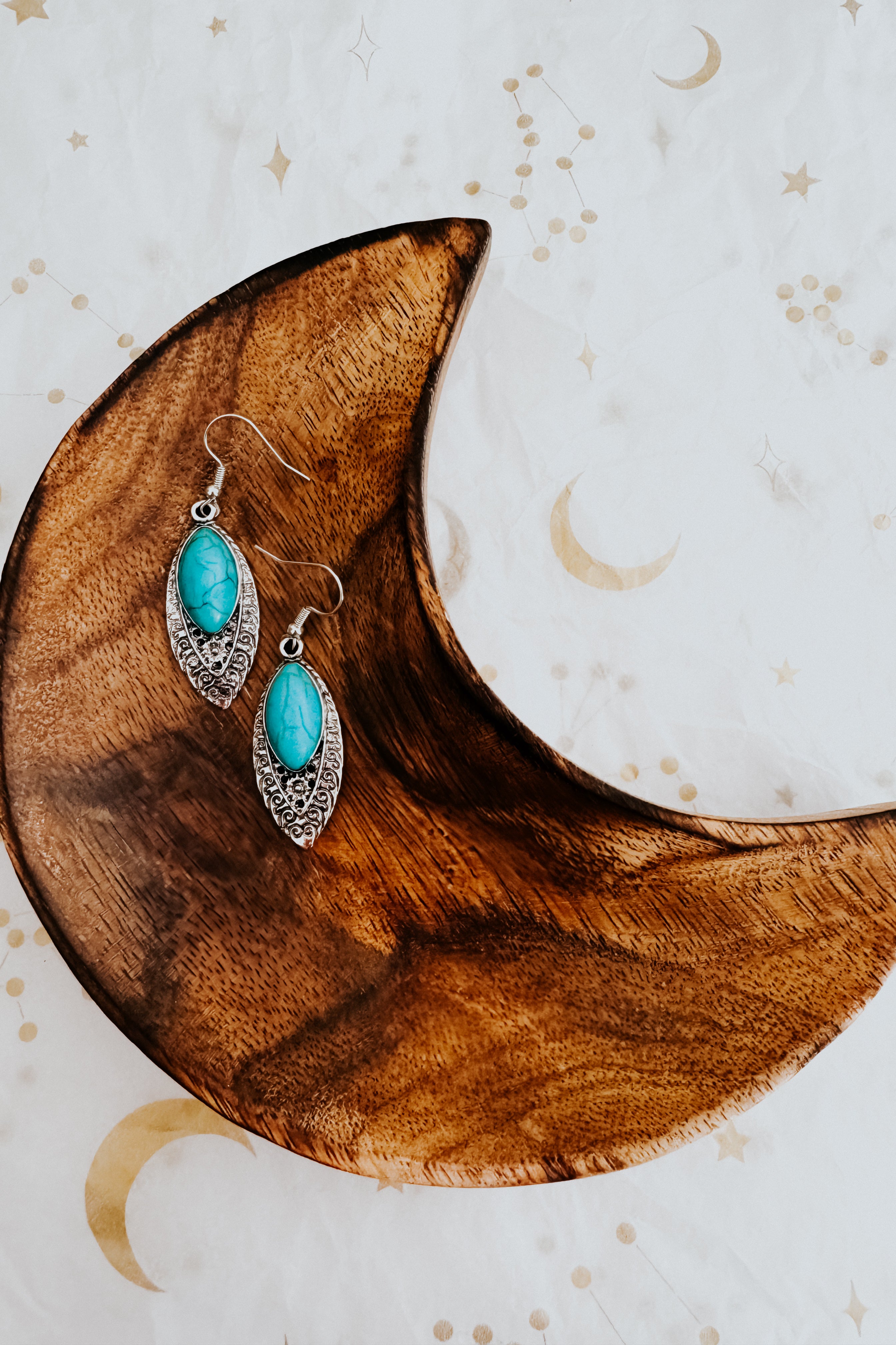 Via Vintage Engraved Turquoise Earrings