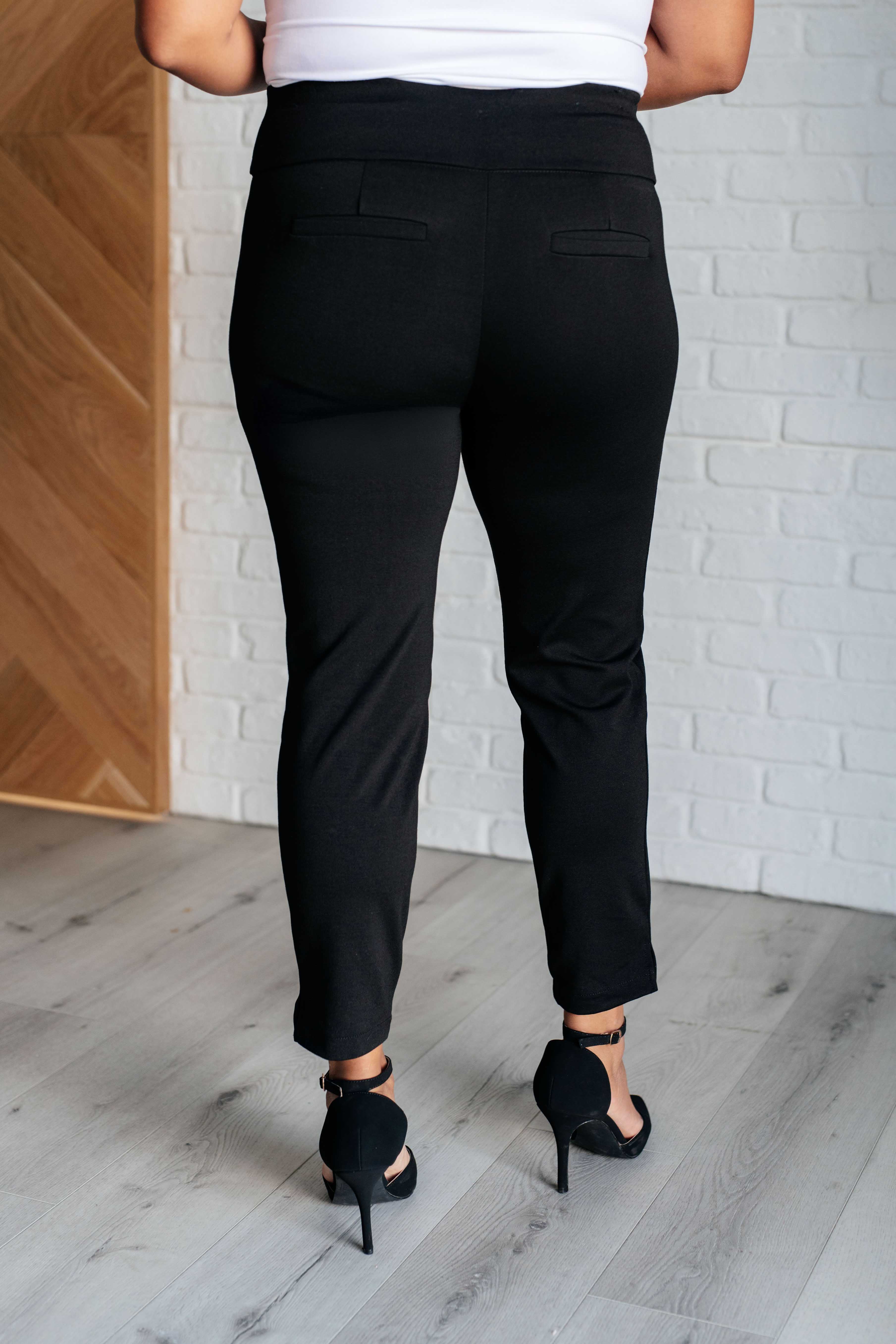 Magic Ankle Crop Skinny Pants • Black