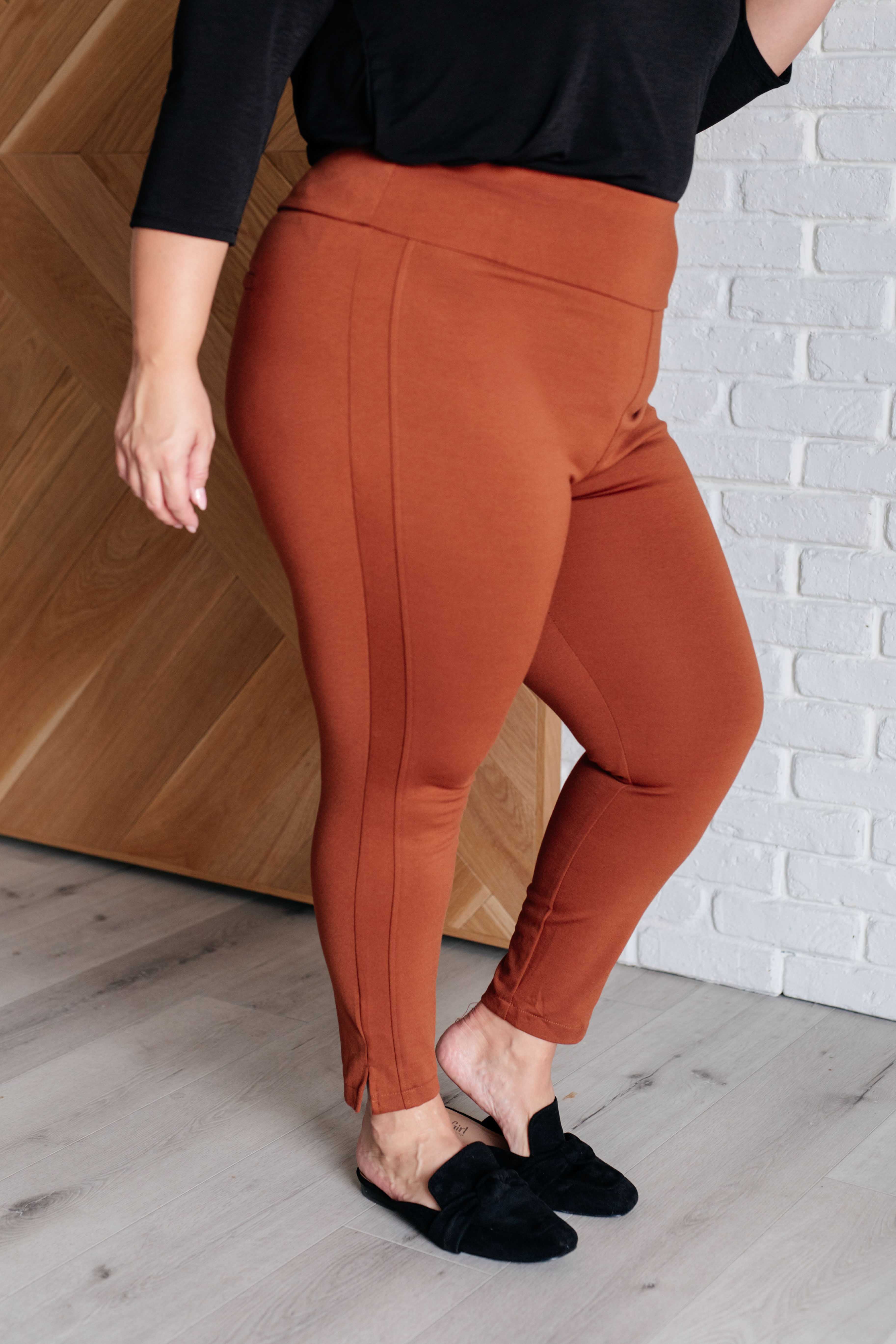 Magic Ankle Crop Skinny Pants • Rust