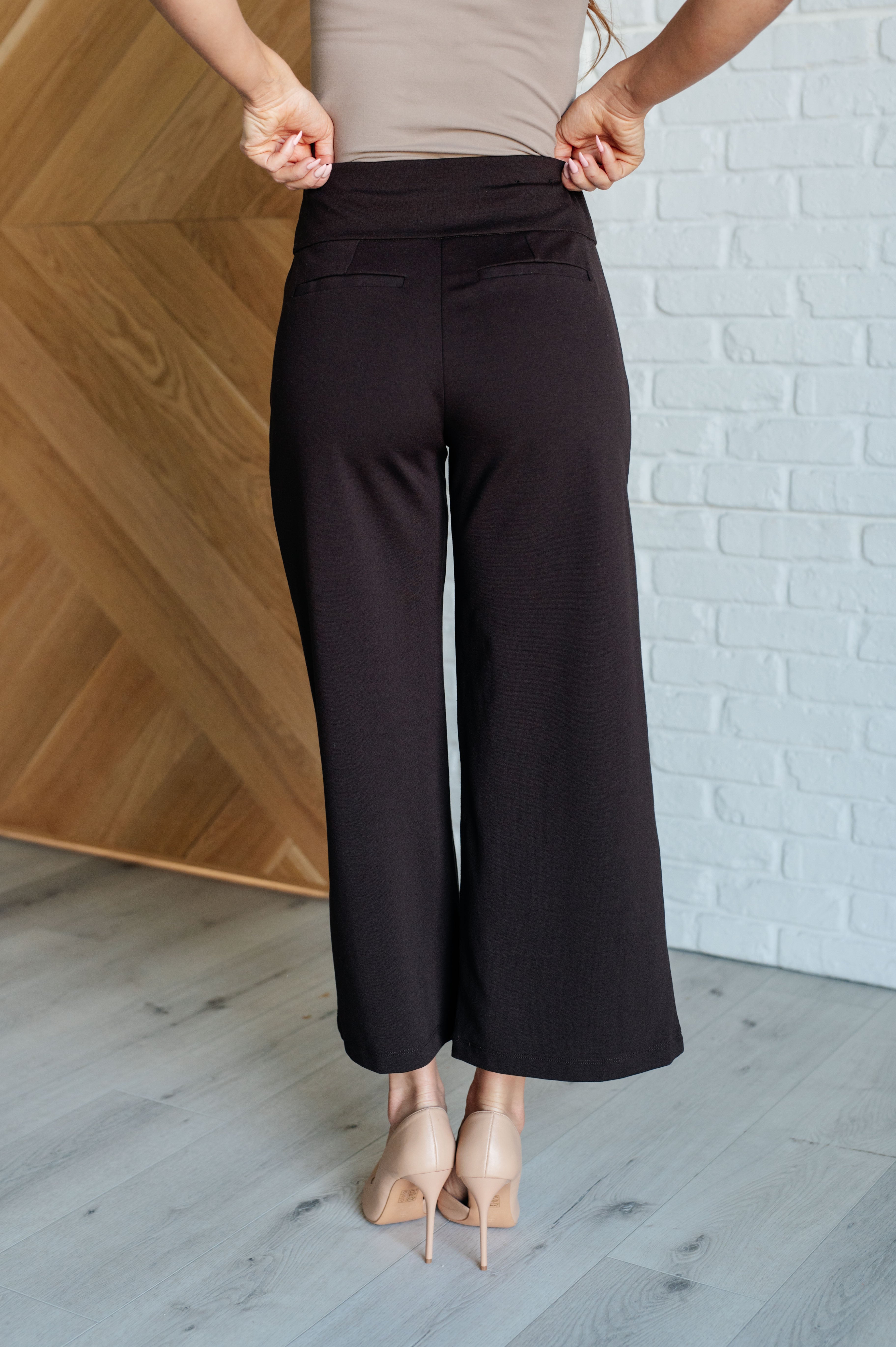 Magic Wide Leg Crop Pants • Chocolate