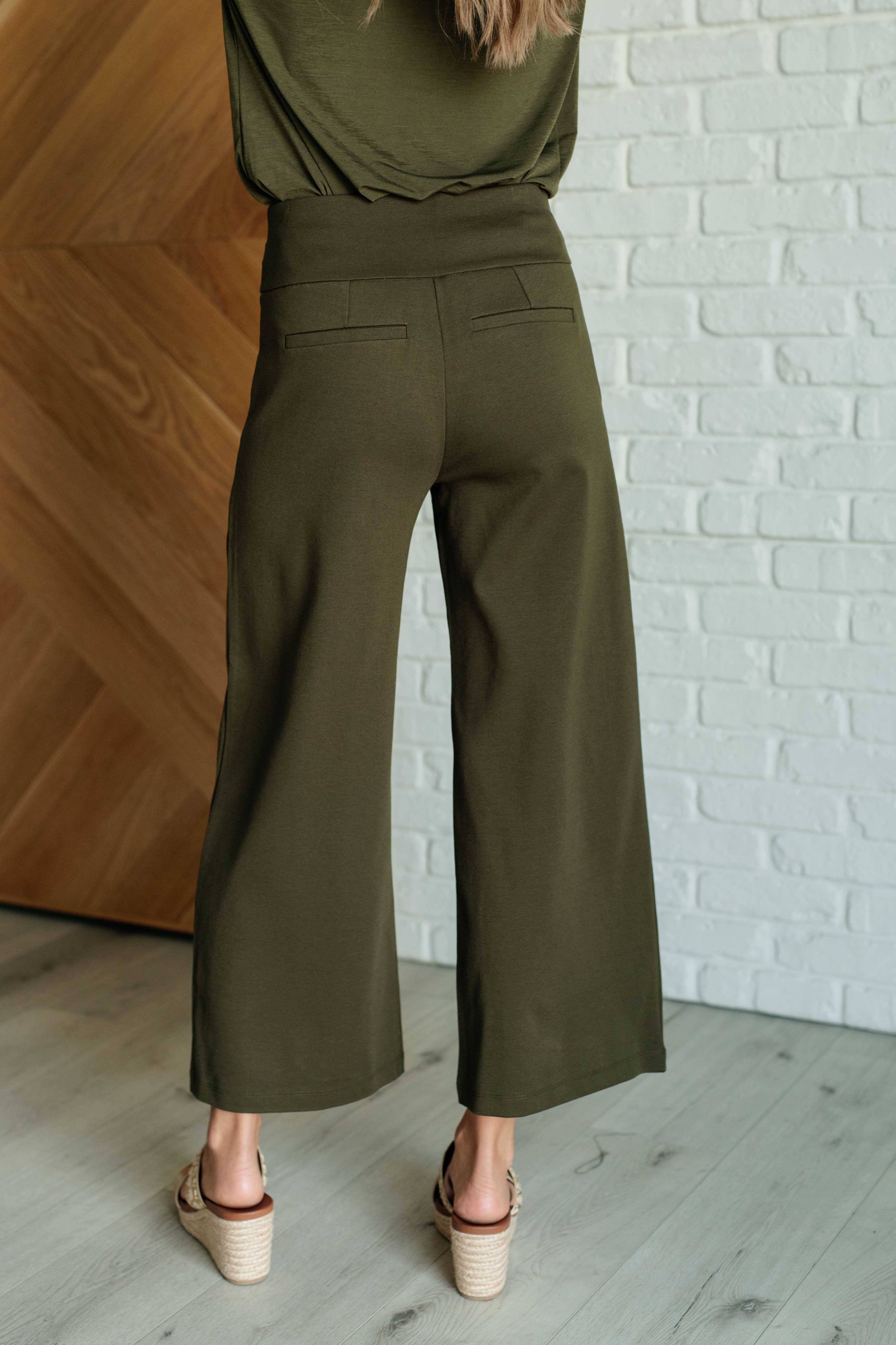 Magic Wide Leg Crop Pants • Olive