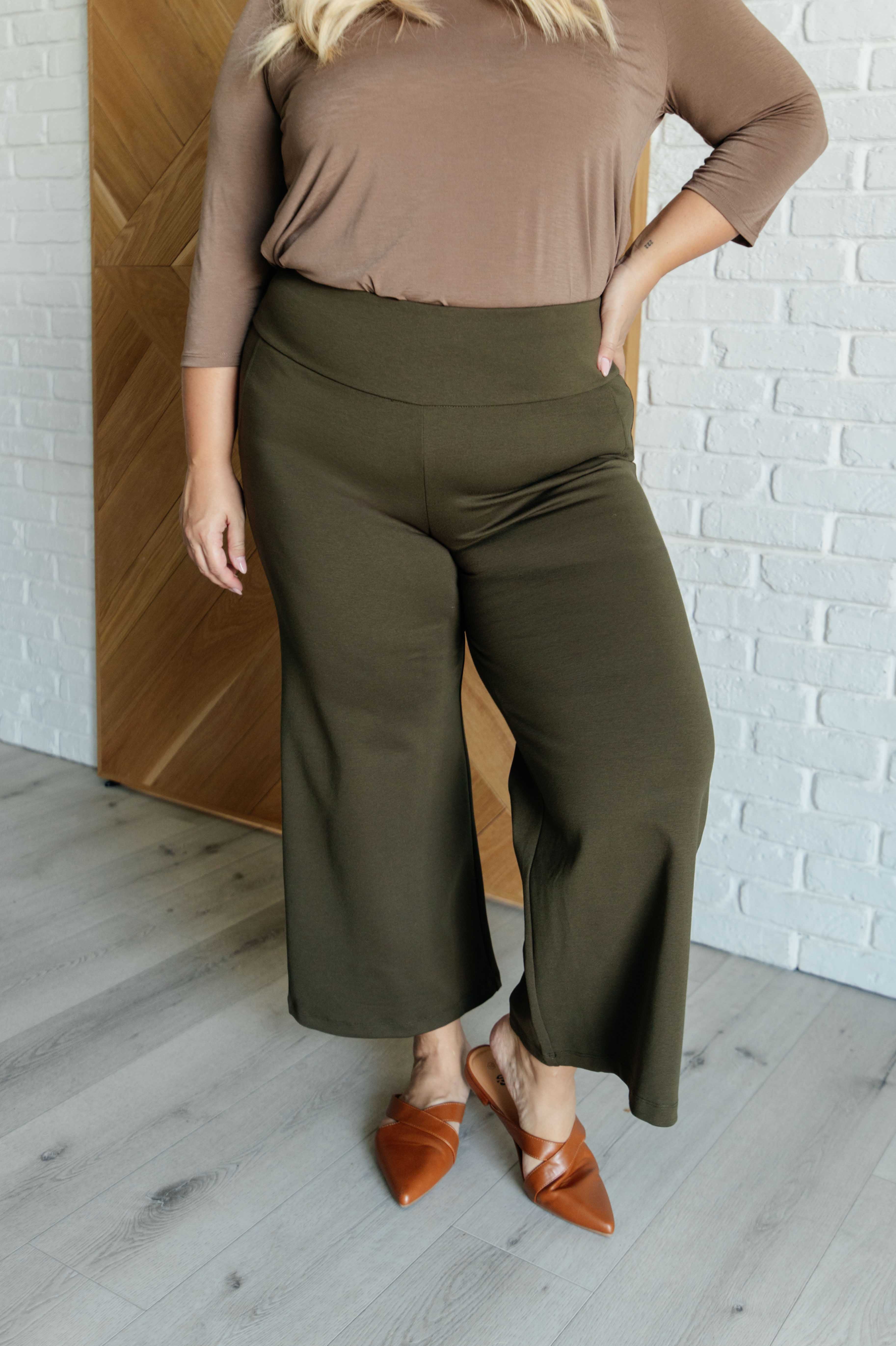 Magic Wide Leg Crop Pants • Olive