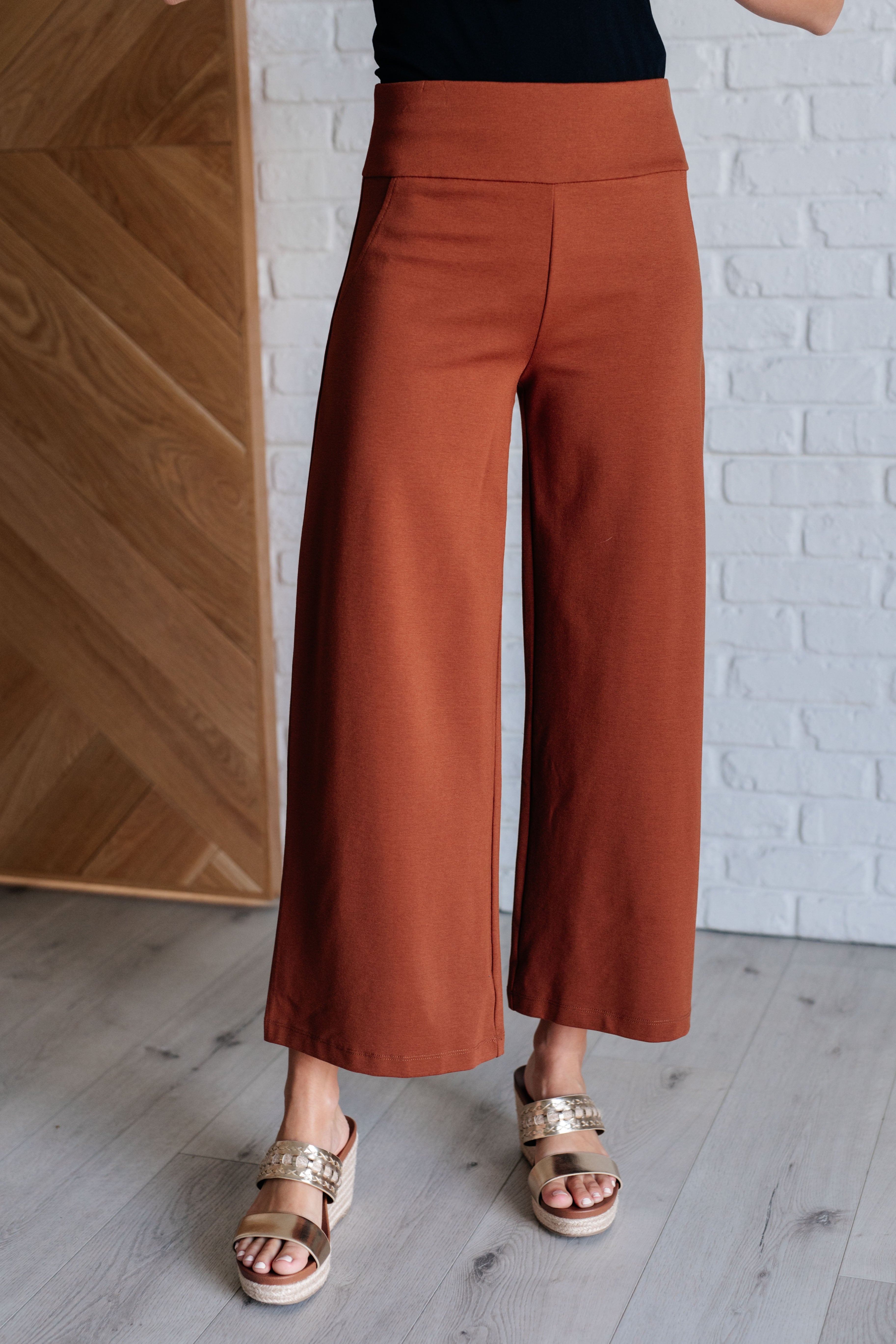 Magic Wide Leg Crop Pants • Rust